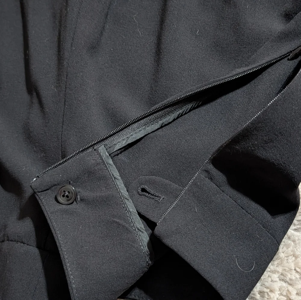 Giorgio Armani Black Label (Italy) High-Rise Wide Leg Black Trousers 28" X 31" - Picture 3 of 5
